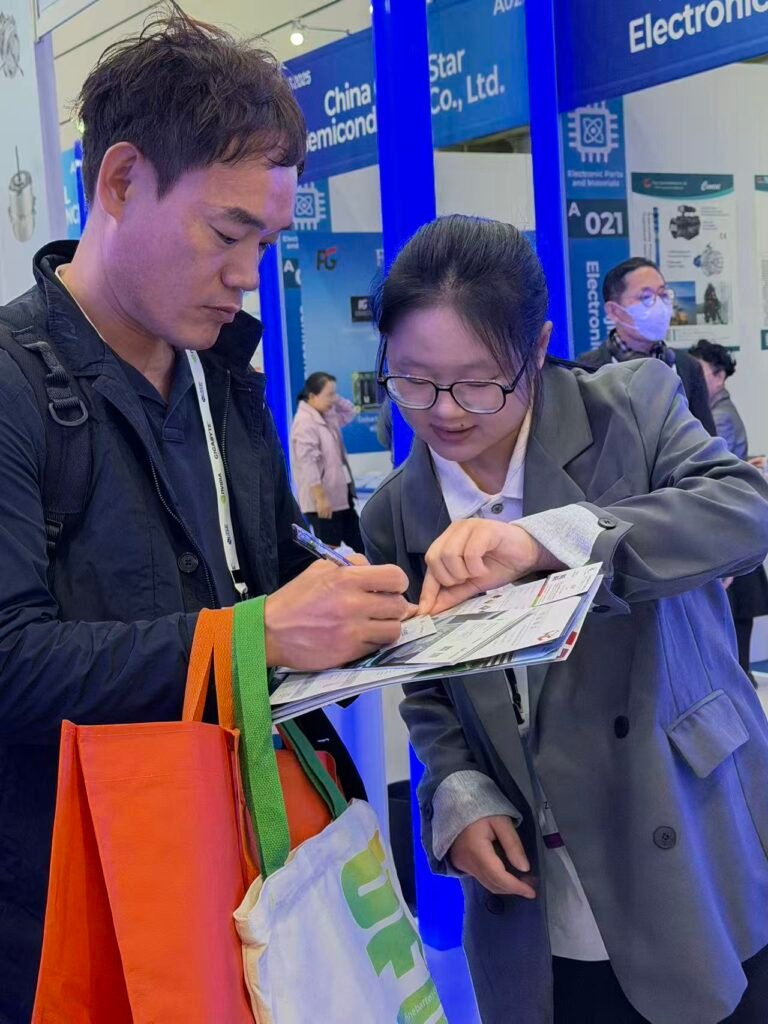 landazzle team at kes 2025 4