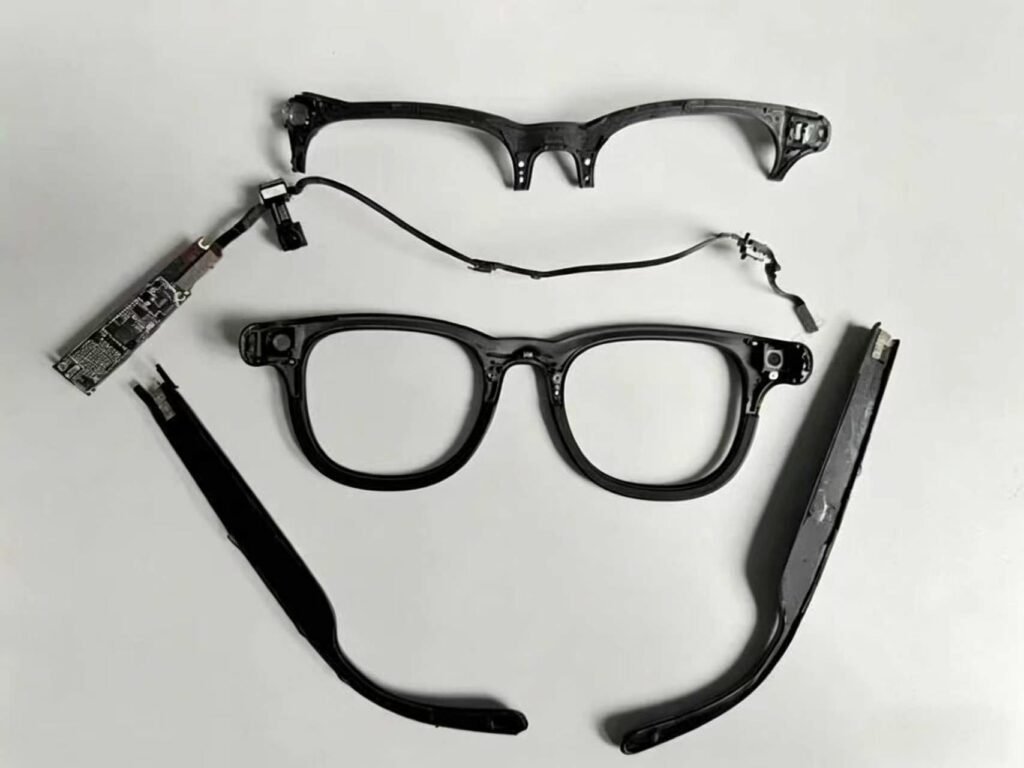 Smart Glasses Battery Guide: Shaped Stacked Cells for Slim Temples 1 RayNeo V3 smart glasses