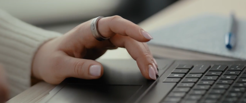 Vocci Ring: A Smart Ring with Built-In Voice Recording 3 vocci smart ring