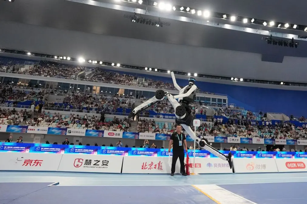 The Battery Challenge Behind the 2026 World Humanoid Robot Games 4 Robot Long Jump