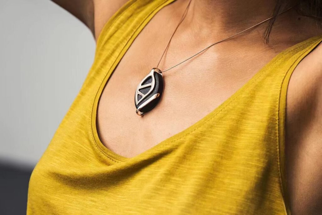 Why Smart Necklaces Could Be the Next Big Wearable Trend 1 smart necklace