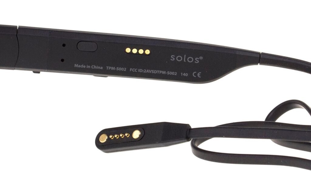 How Are Smart Glasses Charged? A Complete Guide to Charging Methods, Usage, and Battery Care 2 magenatic charging of smart glasses